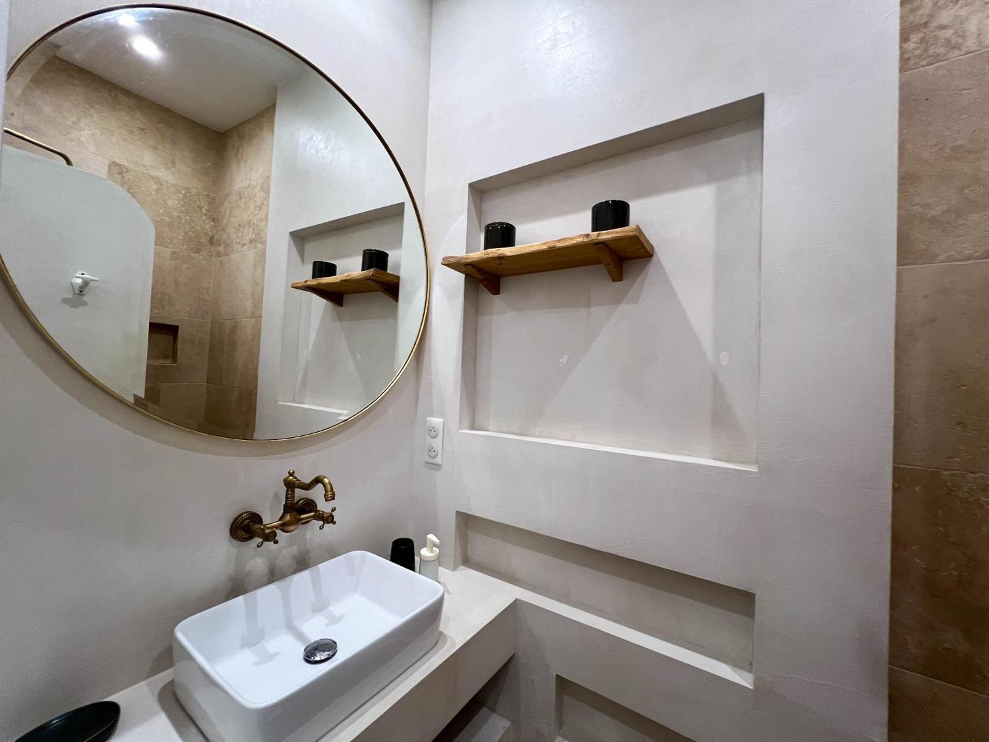 Chic Et Boheme A Endoume, A Deux Pas Du Vieux-Port Apartment Marseille Luaran gambar